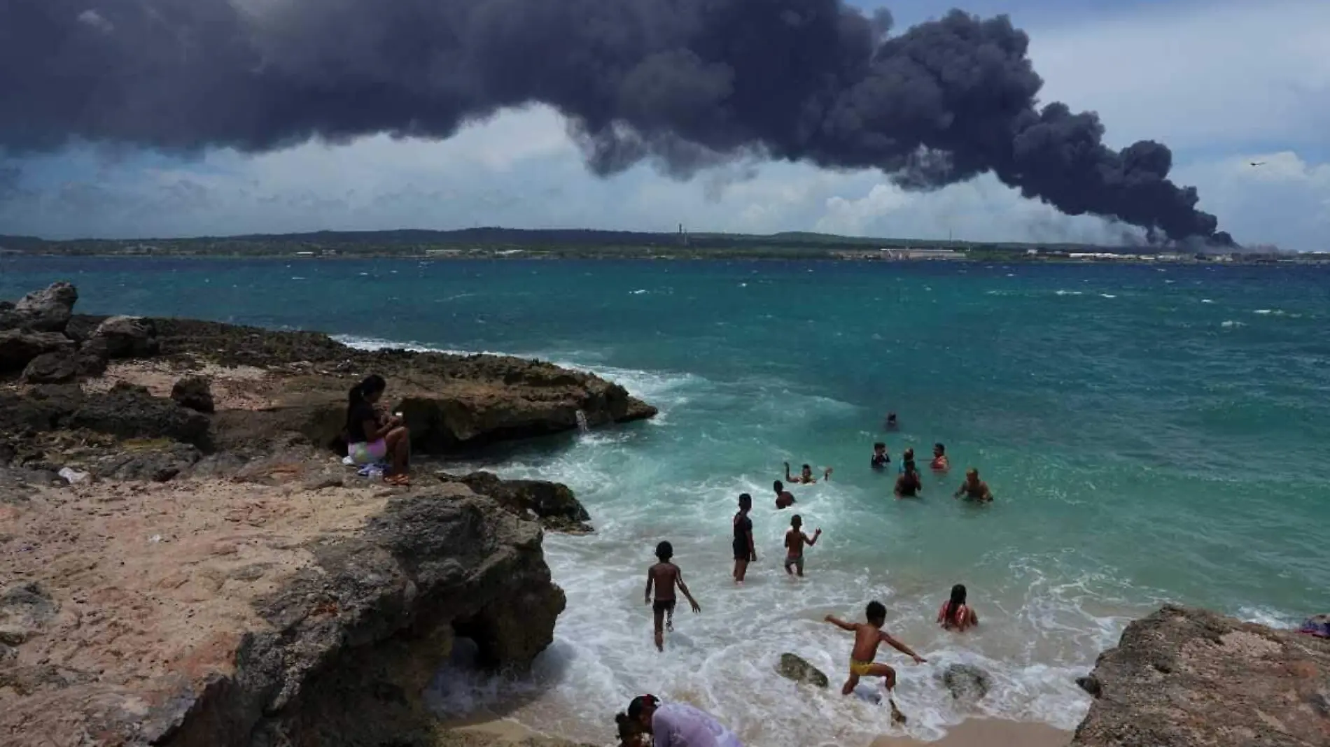 Explosion de tanque de combustible en Cuba_4